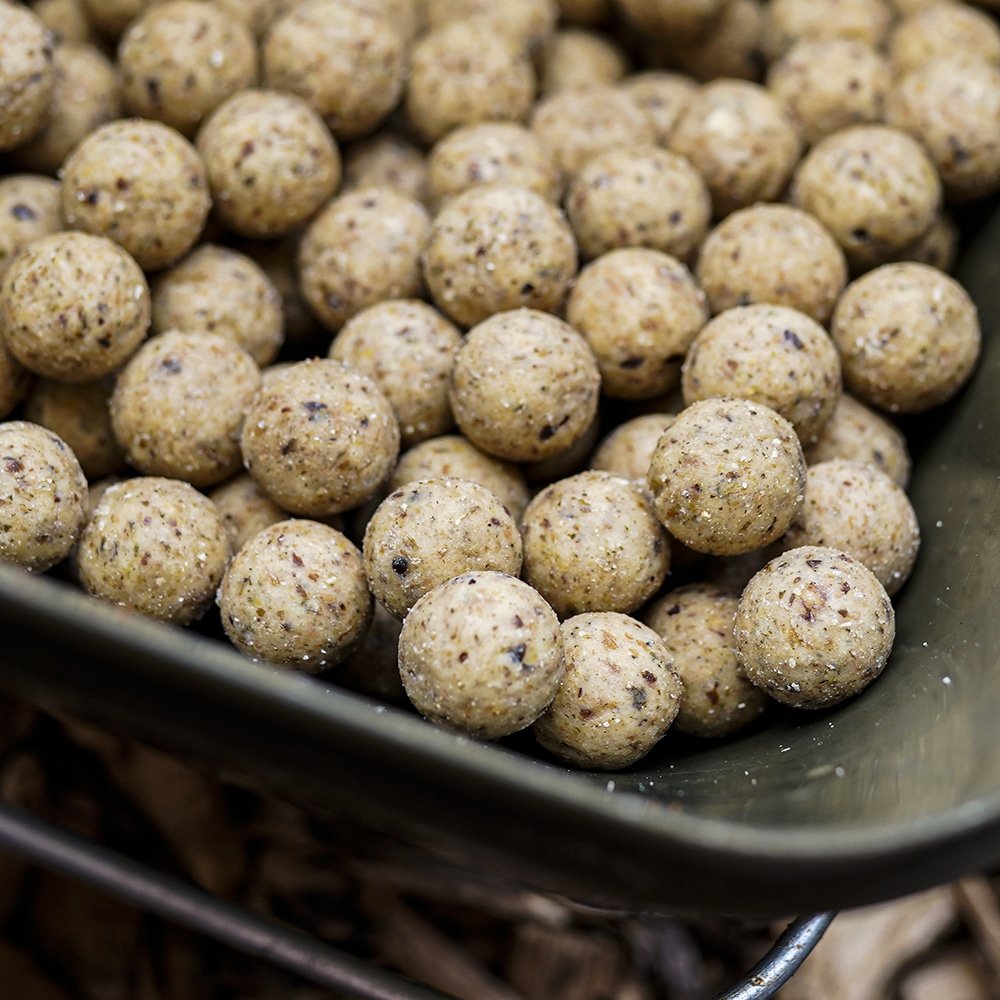 The Nut Mix Boilies - Carp Fishing Bait